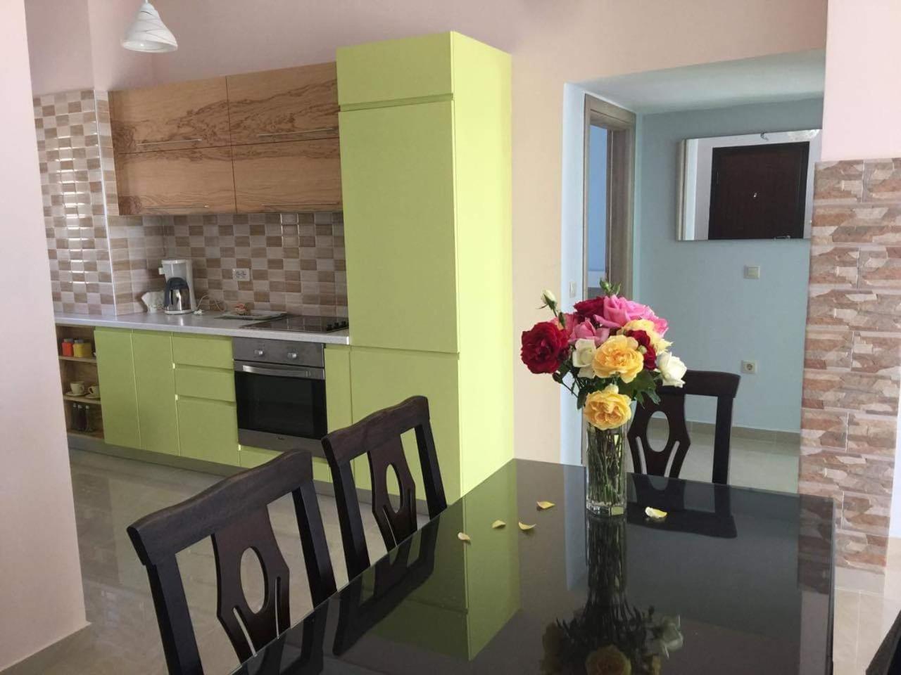 Anna Apartments Sarandë エクステリア 写真