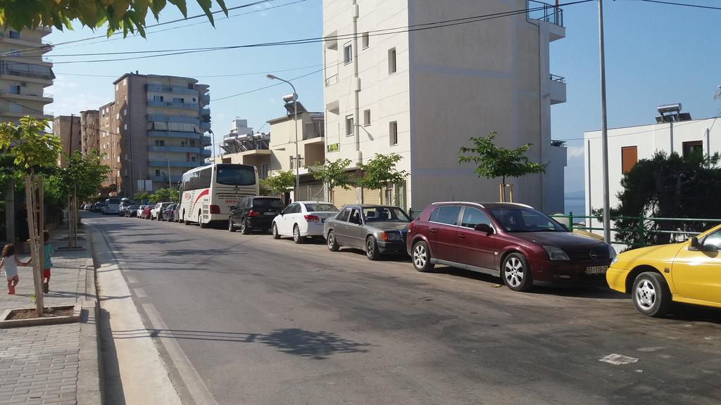 Anna Apartments Sarandë エクステリア 写真