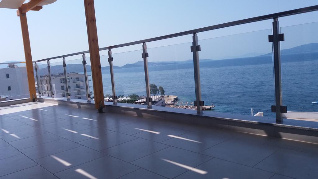 Anna Apartments Sarandë エクステリア 写真