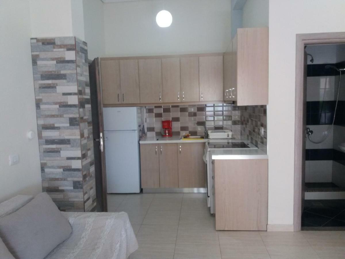 Anna Apartments Sarandë エクステリア 写真